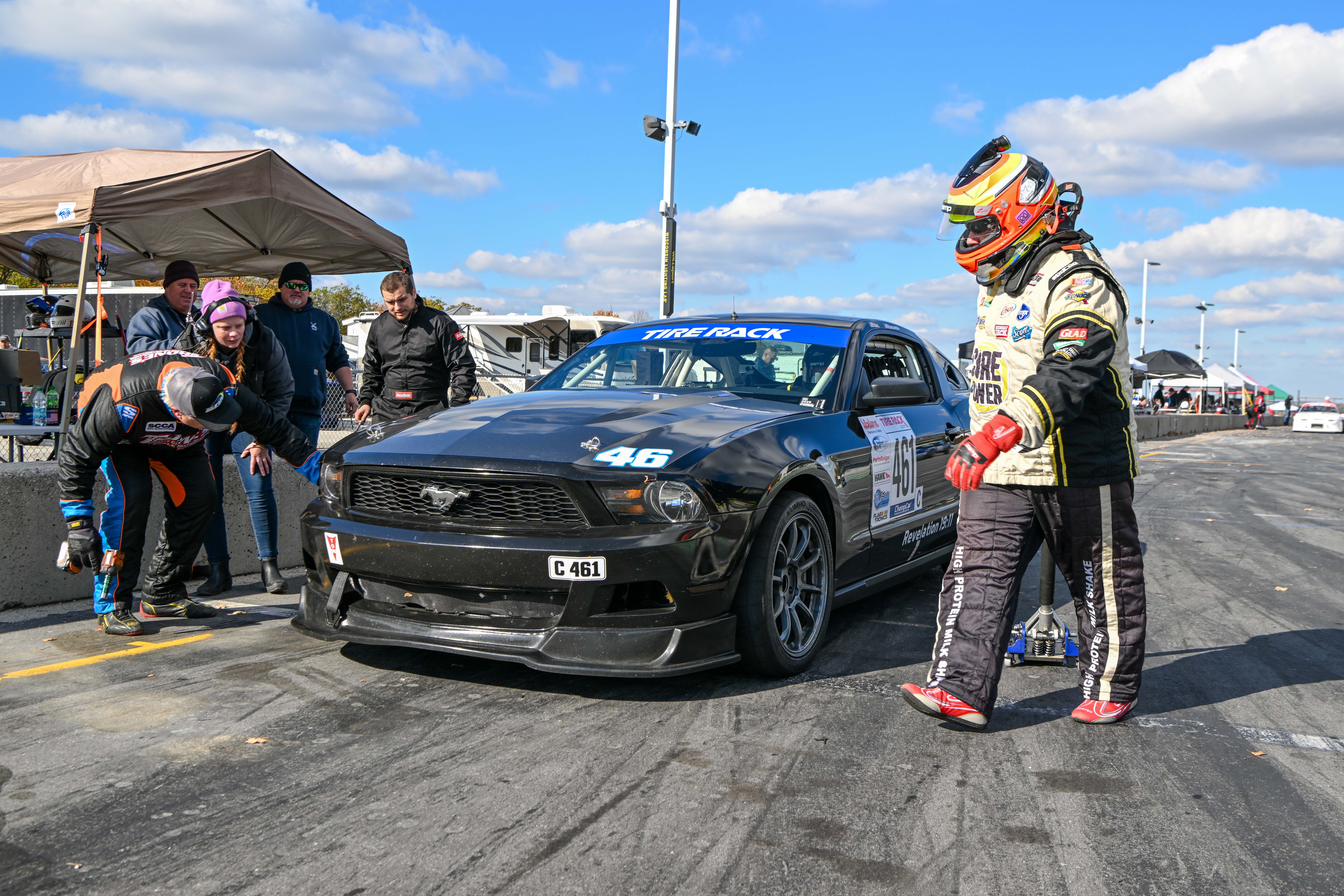 Pit lane pressure at a ChampCar race weekend